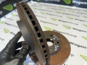 Disk diskovi Toyota RAV4 2004 (fotografija 1)