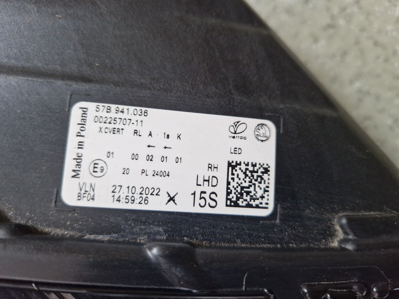 DESNI FAR FULL LED SKODA KAROQ -57B941036