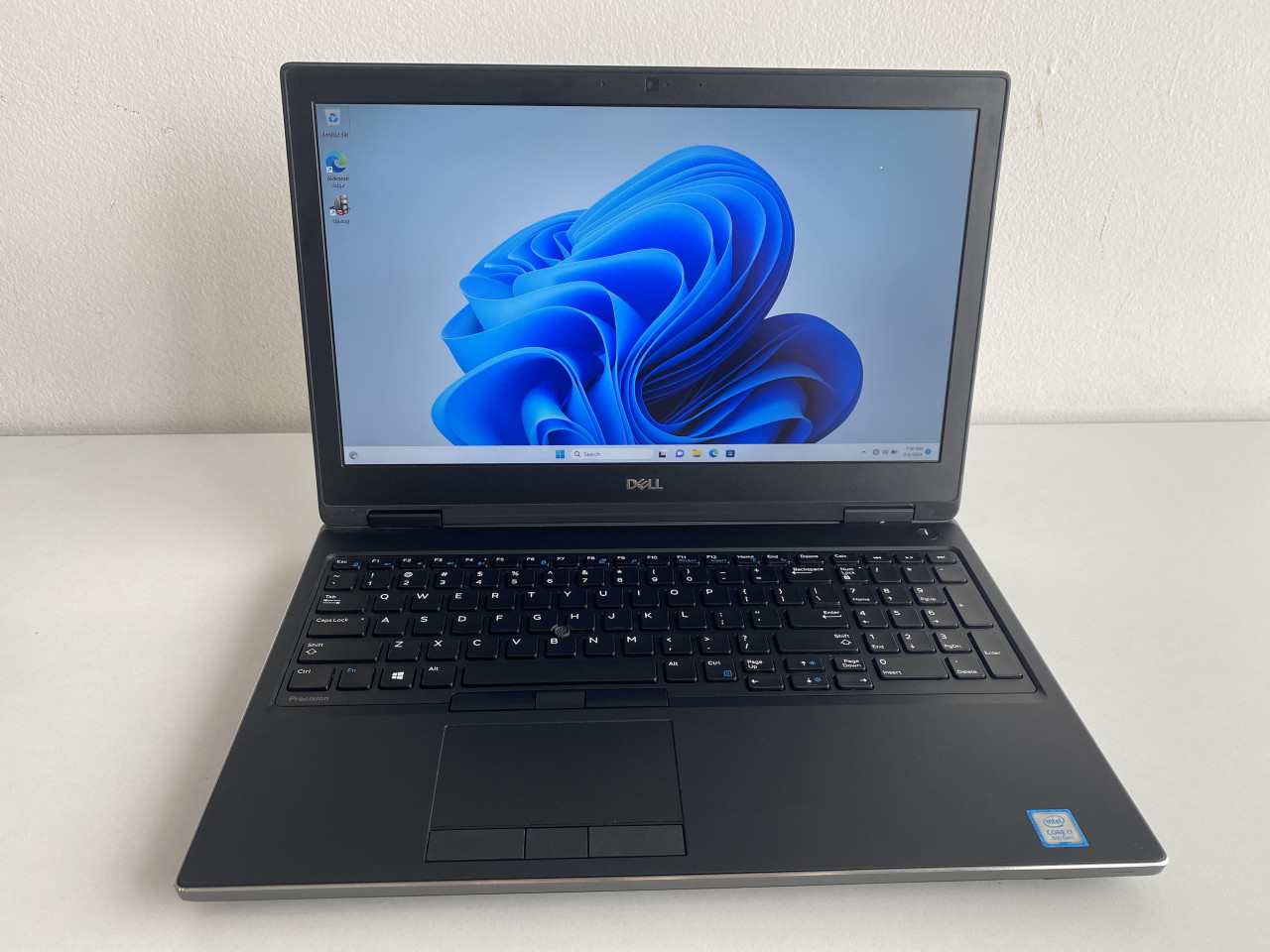 DELL Precision 7530 i7-8750H/32GB/P2000（Dell Precision 7530 
