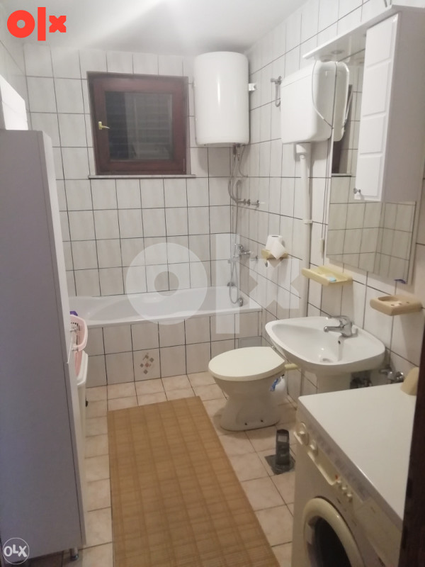 Soba, sobe, krevet za djevojke Banja Luka 8