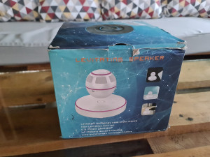 Lebdeci zvucnik Bluetooth plutajuci