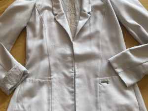 GUESS ŽENSKI SAKO XS-S ( mjere u detaljnom opisu)