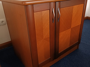 Komoda/ormarić pročitati detaljne informacije