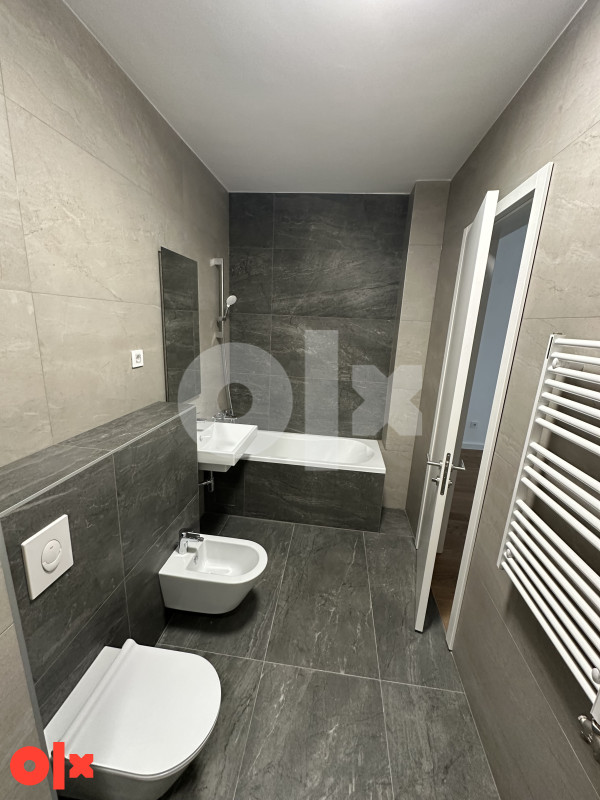 Četverosoban stan u srcu Banjaluke - 171 m2 10