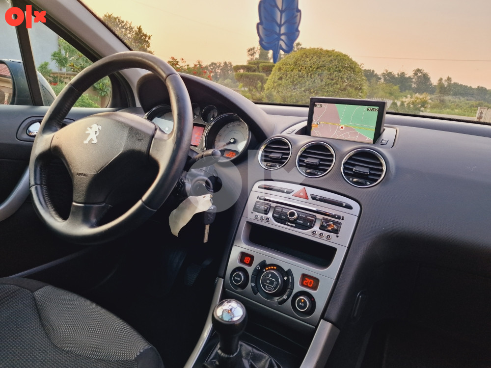 Peugeot 308 SW 1.6 HDI Panorama/NAVI 2012 UVOZ