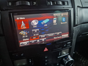 Jvc 7" multimedija za auto