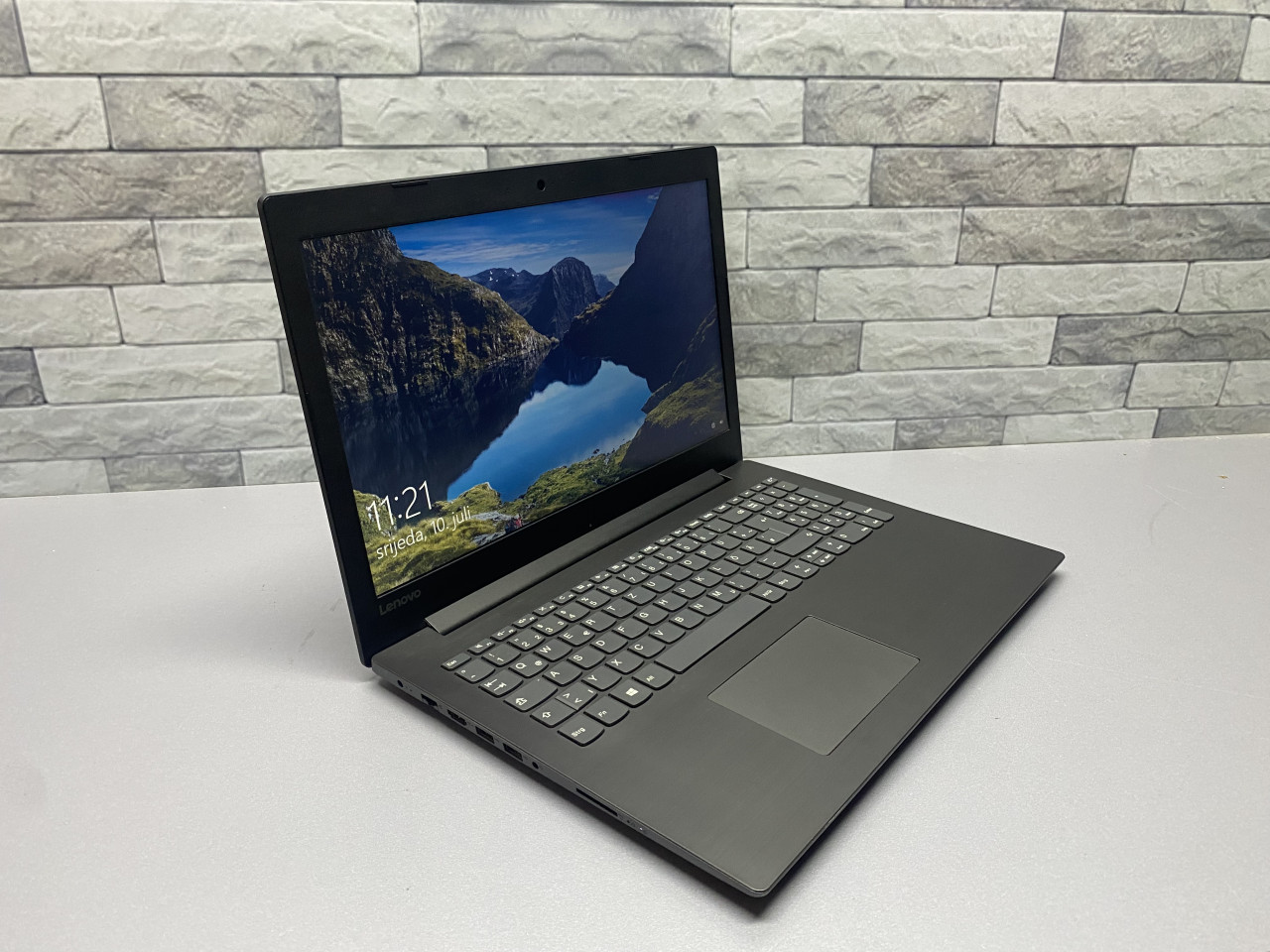 Lenovo ideapad AMD A4-9125 メモリ増設12GB office2019・外箱あり Lenovo ideapad AMD A4-9125 メモリ増設12GB office2019・外箱あり
