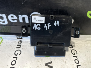 Elektronika rucne Audi A6 4F (fotografija 2)