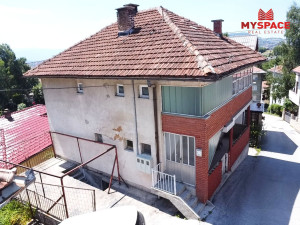 MY SPACE/ Kuca/ Centar/ Nahorevska/ 222m2