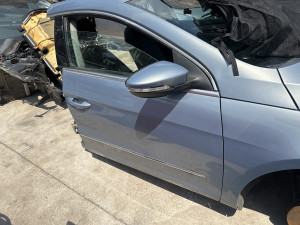Vrata prednja desna Volkswagen Passat CC 2010