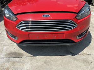 Branik prednji Ford Focus 2015 (fotografija 1)