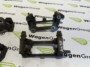 Nosac klijesta prednji uadnji Audi A4 B8 2011 (fotografija 2)