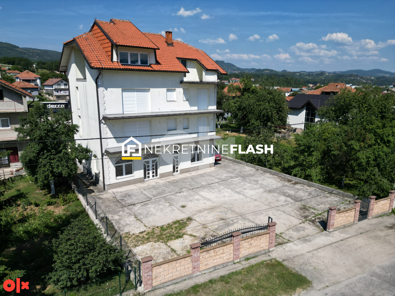 FLASH: SP-Objekat / Kuća - VITEZ - Divjak
