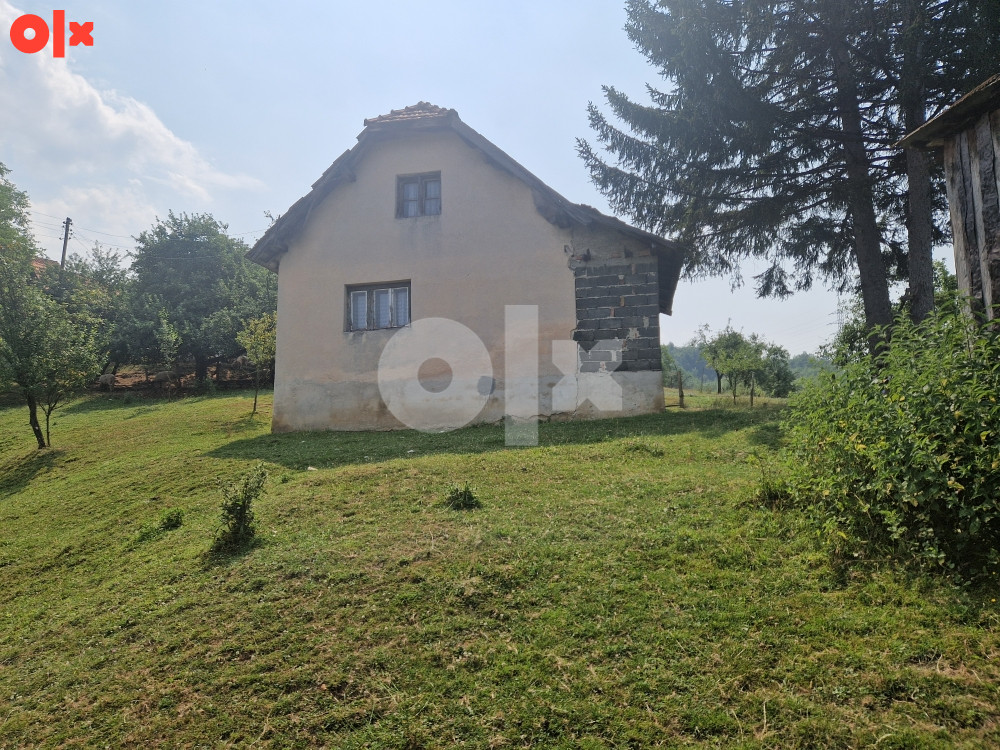 Zemljiste 2400m2 i kuca lukavica-Ivanici 2