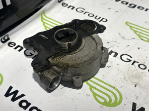 Vakum pumpa 6 Volkswagen Passat 7 (fotografija 3)