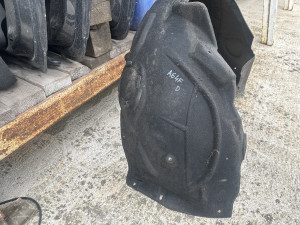 Unutrasnji blatobran pvc facelift Audi A6 4F 2011 (fotografija 3)