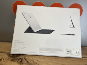 Ipad pro 9.7 smart keyboard