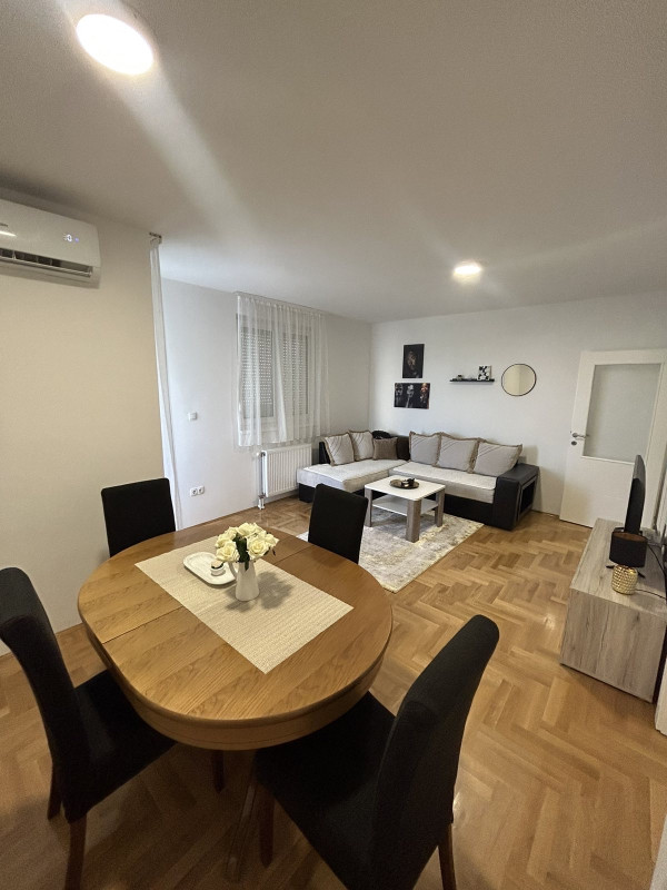 Stan na dan -Apartman Elena
