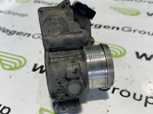 Klapna gasa Audi A4 B8 2011 (fotografija 2)