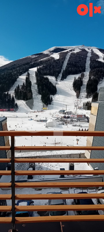 Prodaje se namješten apartman sa izvanrednim pogledom