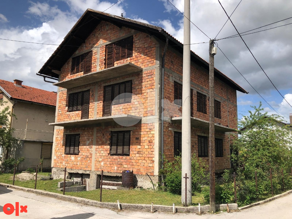 Kuća Bugojno 3 stana 2