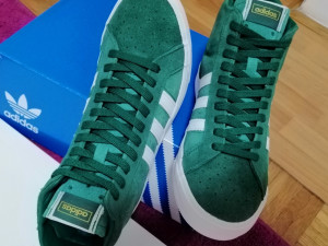 adidas tenisice vrhunska 100% prirodna koža de facto nove perfect