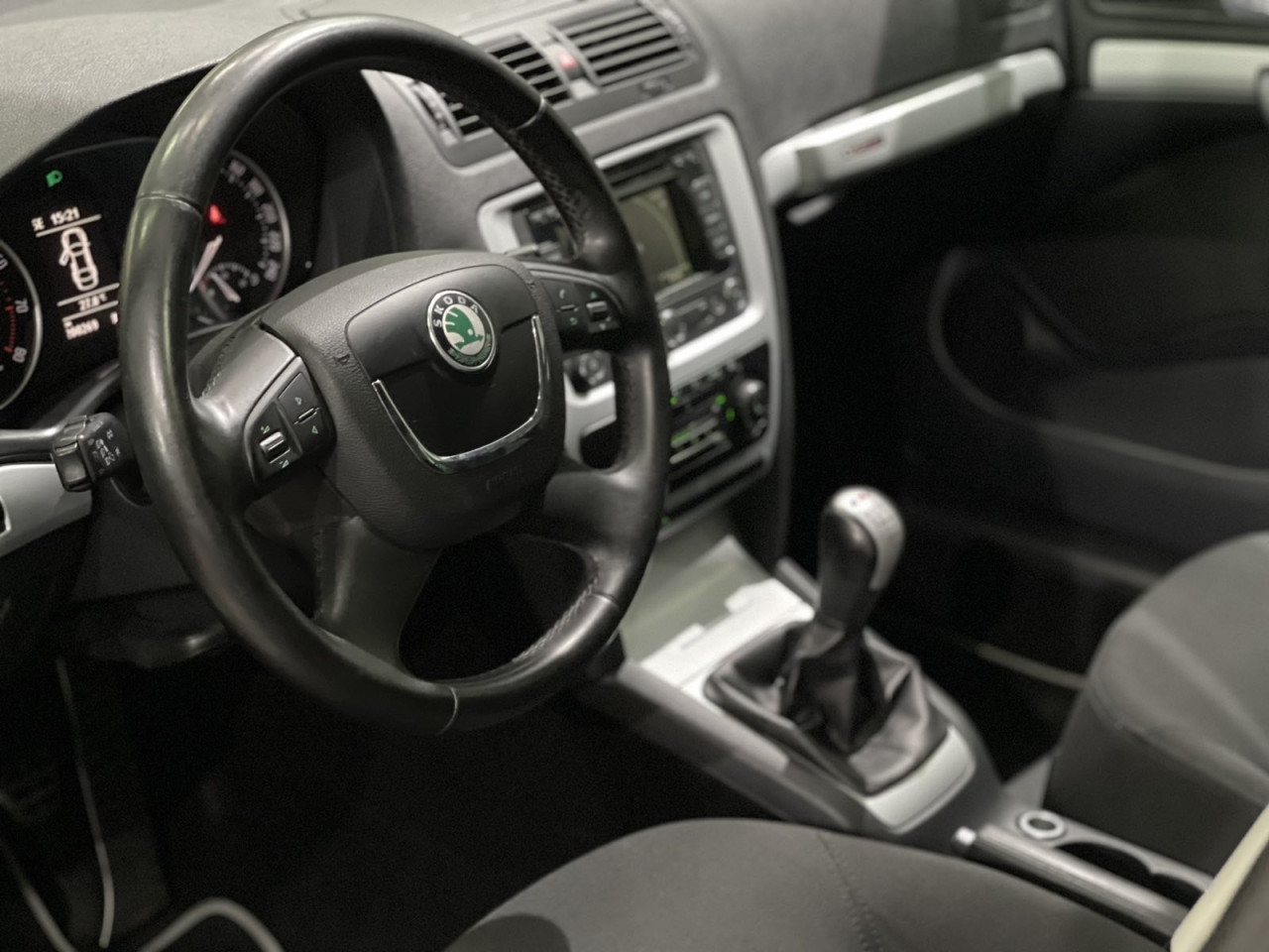 ŠKODA OCTAVIA SCOUT 4x4 1.8 TFSI ,2010 GOD, XENONI