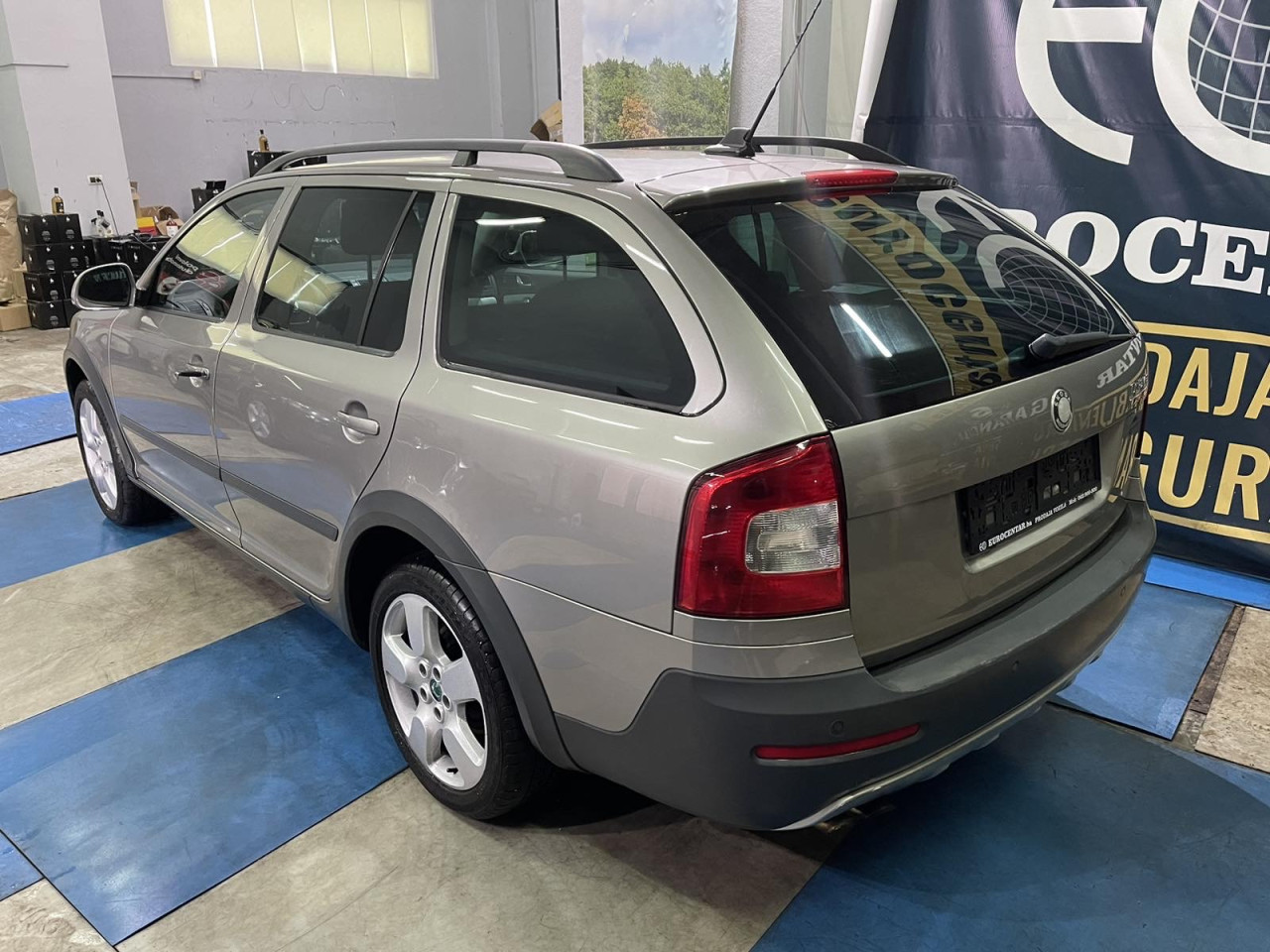 ŠKODA OCTAVIA SCOUT 4x4 1.8 TFSI ,2010 GOD, XENONI