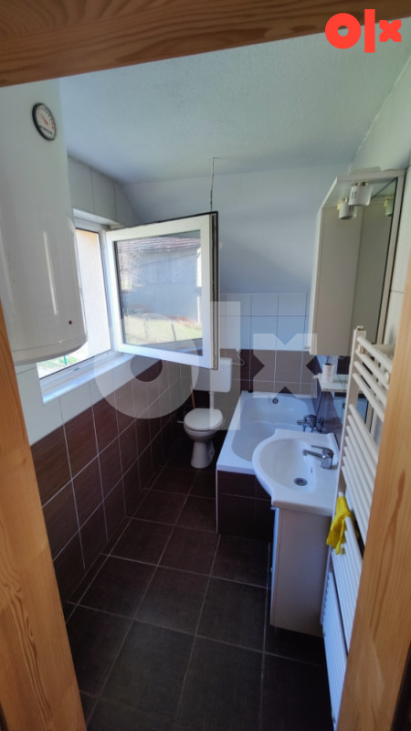 Kuća u Laktasima sa 1400m2 okućnice, staklenikom i zidanom šupom 3