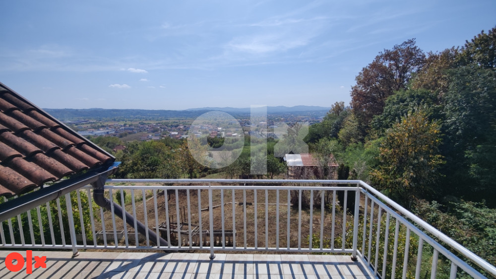 Kuća u Laktasima sa 1400m2 okućnice, staklenikom i zidanom šupom 15