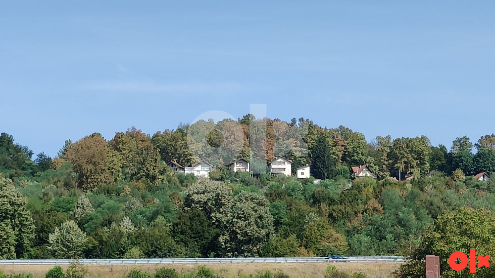 Kuća u Laktasima sa 1400m2 okućnice, staklenikom i zidanom šupom 9