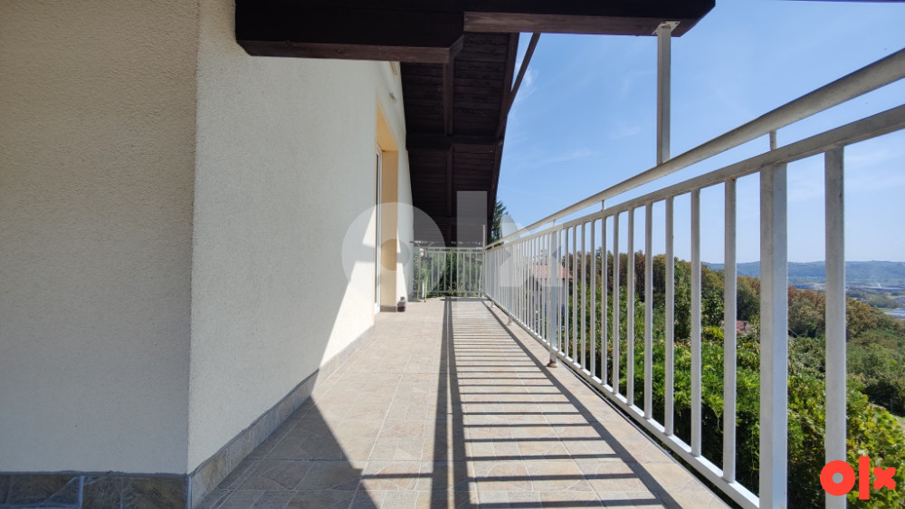 Kuća u Laktasima sa 1400m2 okućnice, staklenikom i zidanom šupom 14