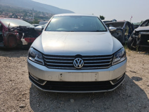 VW PASSAT 7 1.6 TDI [CAY] | prednji branik/karambolka