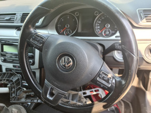 VW PASSAT 7 1.6 TDI [CAY] | volan sa komandama