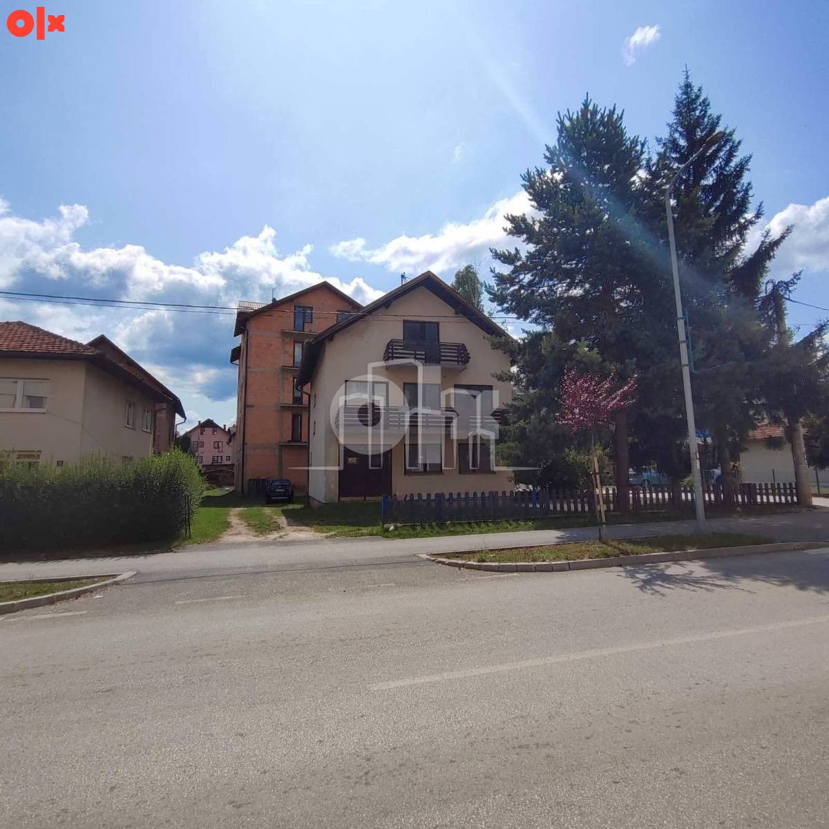 Kuća Pale  234m2 Univerzitetska ulica prodaja