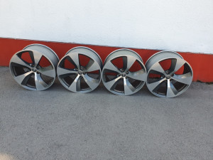 ALU FELGE AUDI Q7/SQ7/Q8/SQ8 SA GUMAMA 285/40/R21