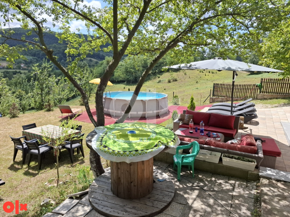 Vikendica Tešanj izdavanje iznajmljivanje na dan BAZEN+JACUZZI 7