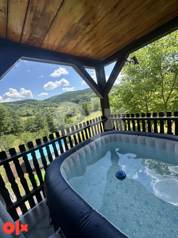 Vikendica Tešanj izdavanje iznajmljivanje na dan BAZEN+JACUZZI 11