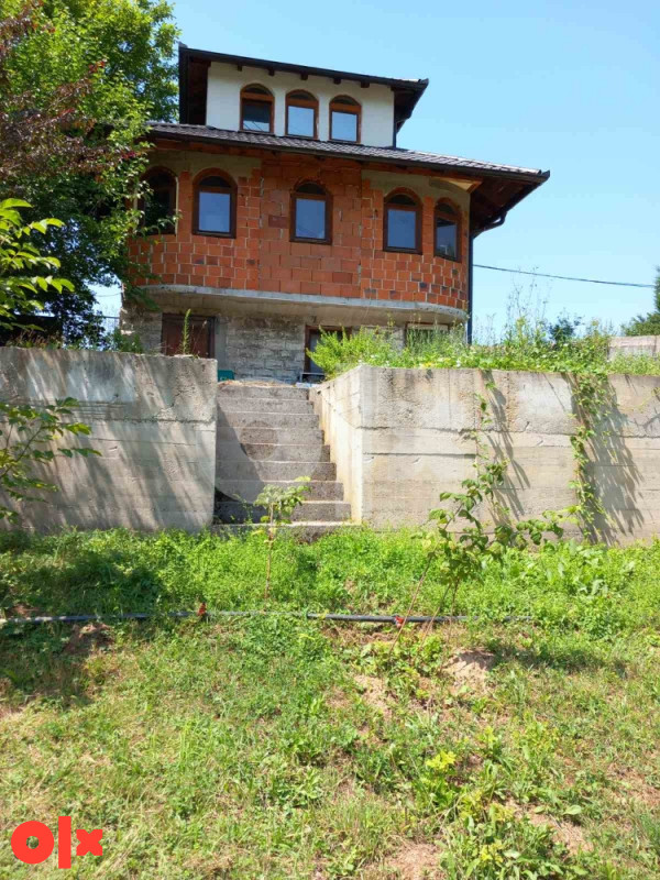 Kuća Ilidža Gladno polje (parcela 850m2) 3
