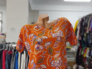 Ženska majica vel L