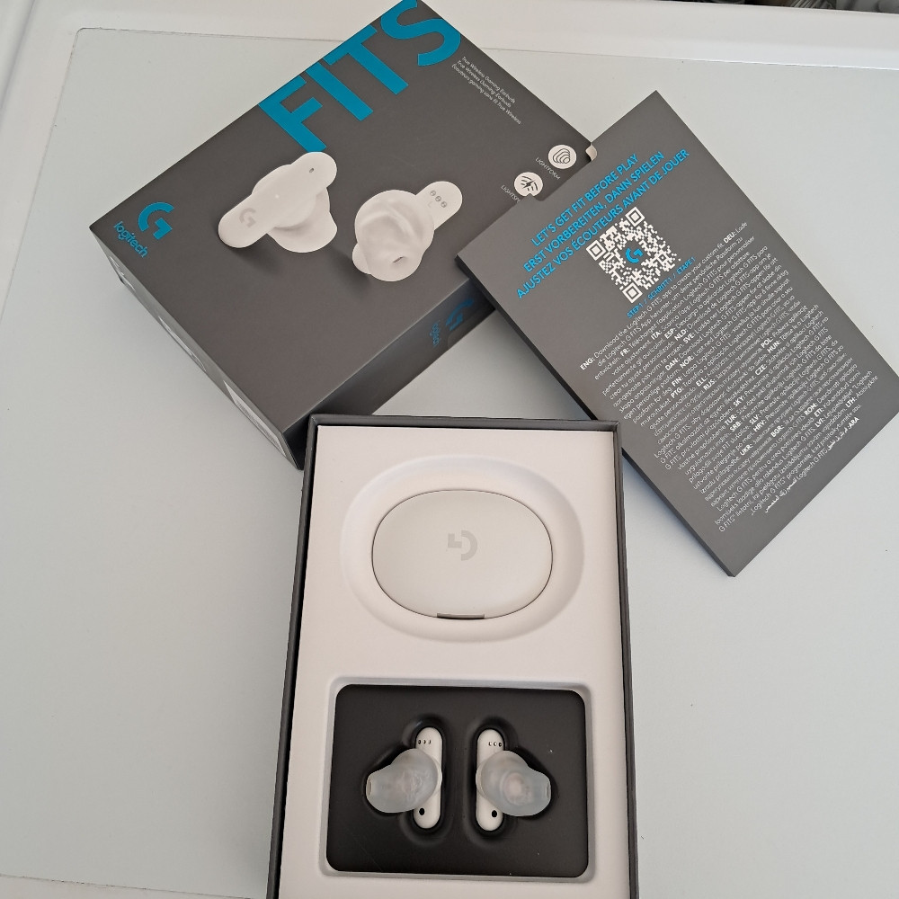 LOGITECH SLUŠALICE FITS
