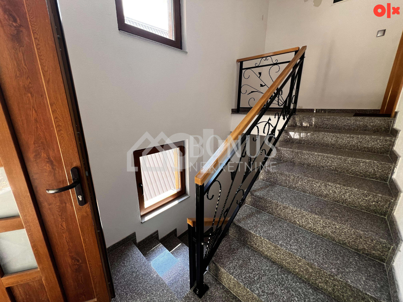 Vikendica sa tri apartmana -  Vlašić - TOP 12