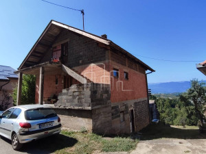 Kuća Vraca sa 8000m2 zemljišta prodaja