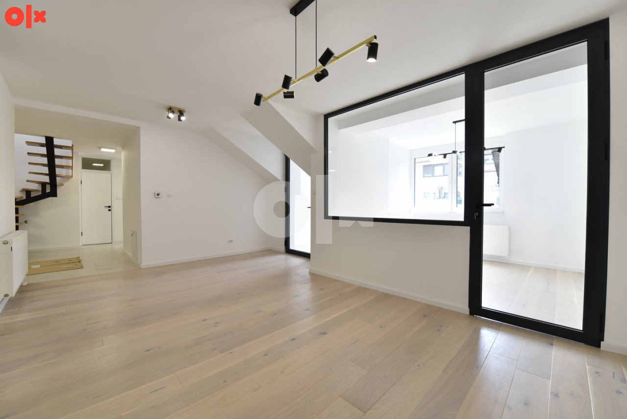 AREA/ Dvoetažni Petosoban Stan - Centar/ Breka 119m2 2