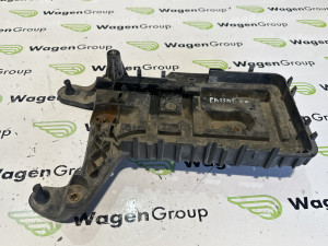 Nosac akumulatora Volkswagen Passat CC 2010