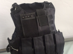 Taktički crni prsluk višenamjenski maskirni i tamno maskirni