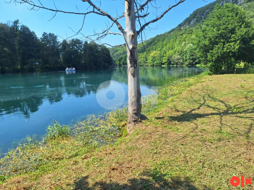 Zemljište Bihać/Racic sa izlazom na rijeku Unu!!!