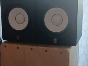 Yamaha HS5 studijski monitori