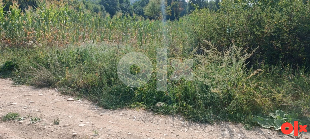 Prodajem dvije parcele u Bugojnu 7