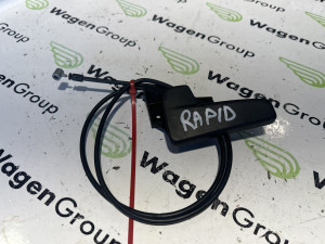 Sajla otvaranje haube rucica Škoda Rapid 2014